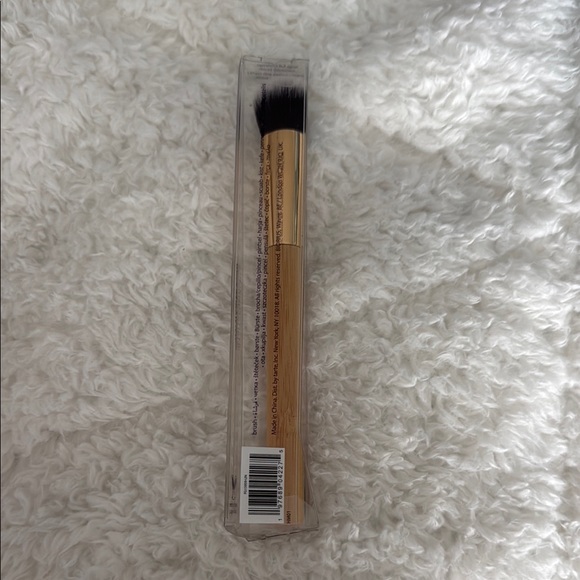 Tarte Gold Makeup Brush with Black Bristles - Picture 2 of 2